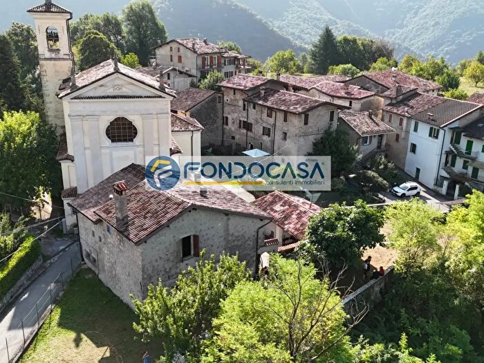 Appartamento trilocale in vendita in Via Carvanno, Vobarno