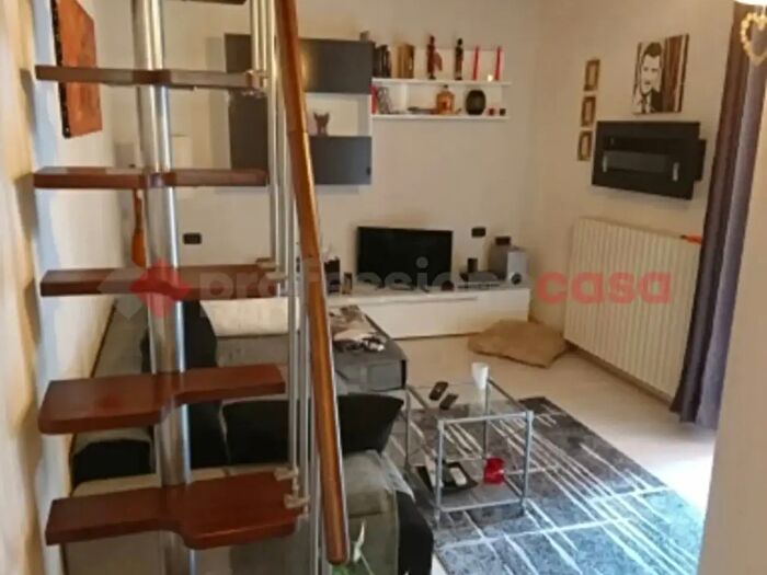 Appartamento bilocale in vendita in Via Bescapè, Borgomanero