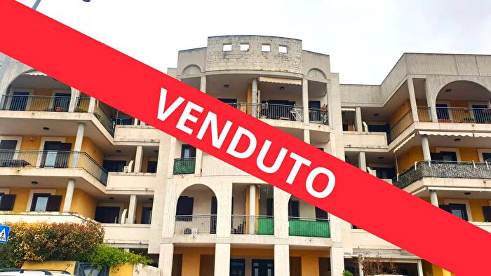 Appartamento bilocale in vendita in Via San Cesario c Lecce, Lecce