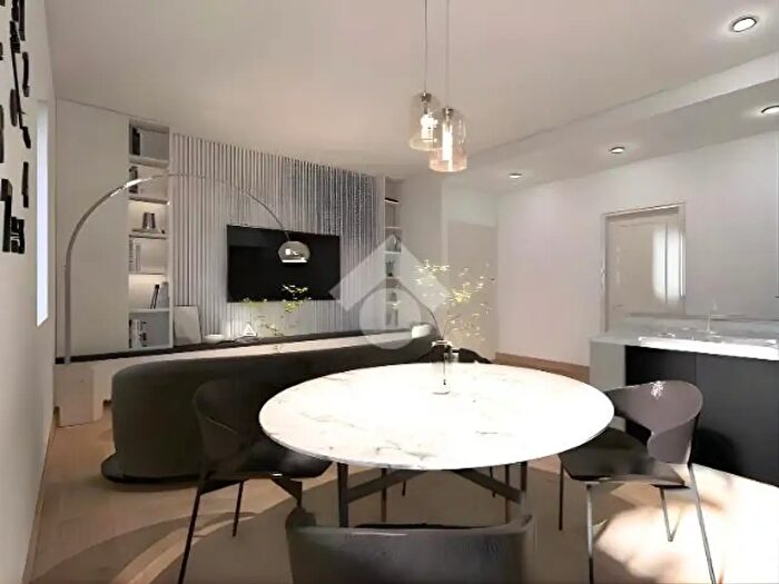 Appartamento trilocale in vendita in Via Santa Margherita, Caronno Pertusella