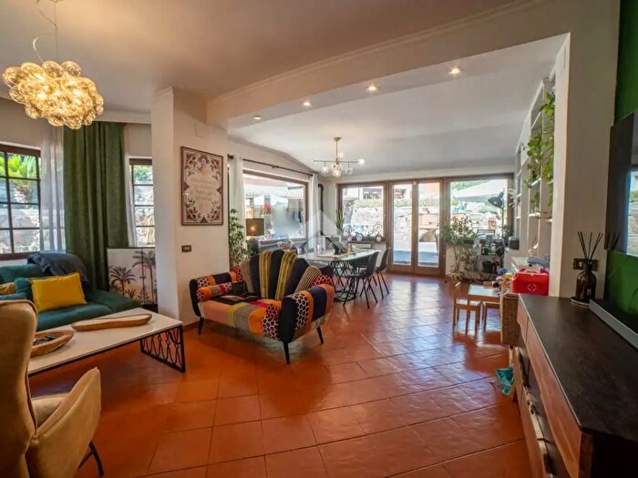Casa con 5 locali in vendita in Loc Castel De Ceveri, Formello