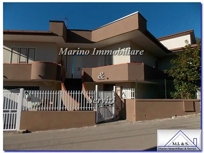 Casa con 5 locali in vendita in Via Don Luigi Sturzo, Calvi Risorta