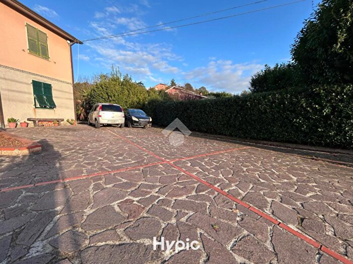 Casa quadrilocale in vendita in Via Canalburo, Sarzana