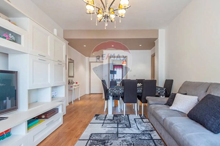 Appartamento trilocale in vendita in Via degli Ernici, Chieti