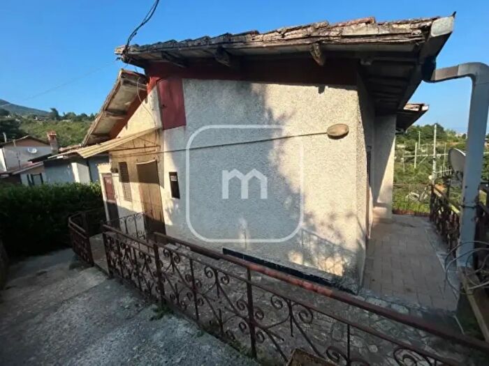 Casa con 5 locali in vendita in Via dei Laghi, Velletri