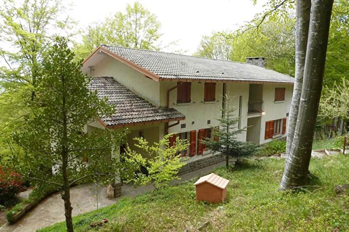 Casa con 8 locali in vendita in Via delle Cottede Castiglione dei Pepoli, Castiglione Dei Pepoli