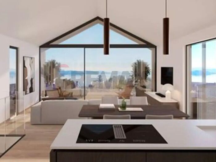 Casa quadrilocale in vendita in Ghiffa