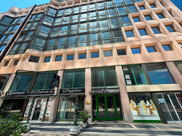 Appartamento quadrilocale in vendita in Centro Direzionale, Napoli
