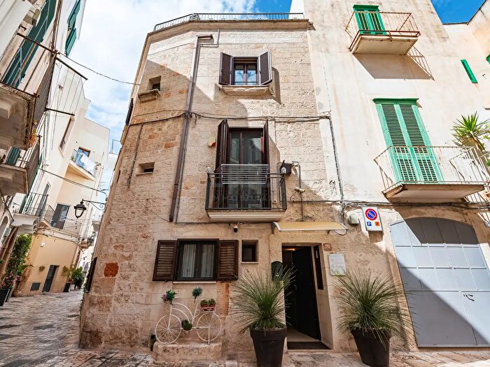 Casa con 5 locali in vendita in Via San Angelo, Monopoli