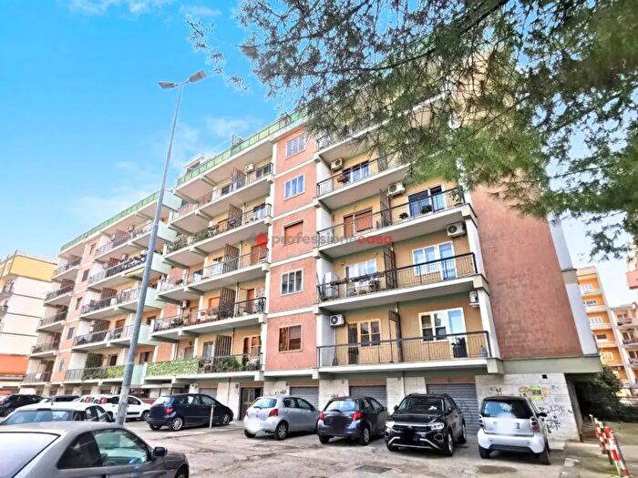 Appartamento quadrilocale in vendita in Via Treggiari, Foggia