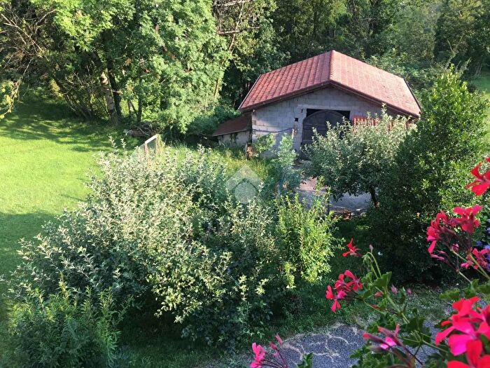 Casa bilocale in vendita in Via Porro, Edolo