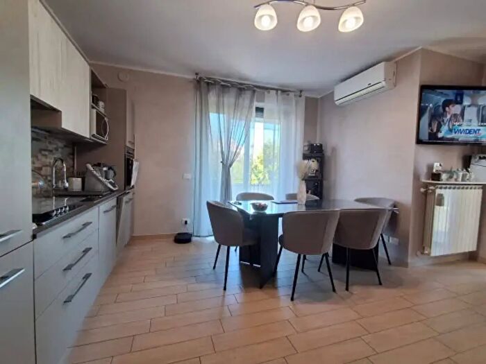 Appartamento trilocale in vendita in Via Canton Biliemme, Vercelli