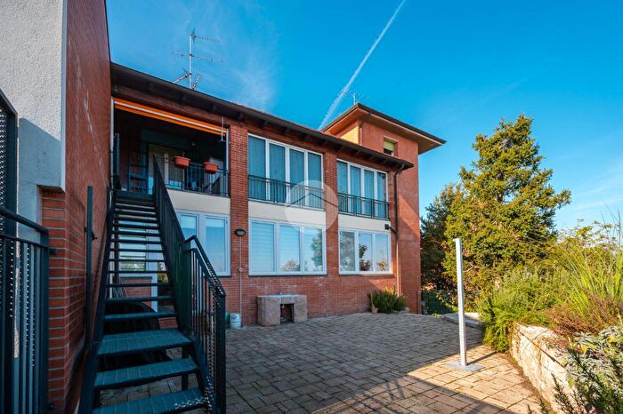 Appartamento trilocale in vendita in Via del Bucco, Valsamoggia