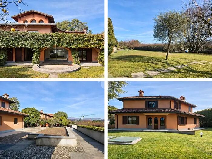 Casa con 8 locali in vendita in Via Cervino, Cantu