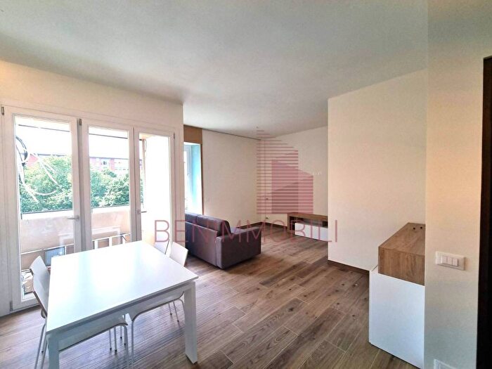 Appartamento trilocale in affitto in Via Salvo DAcquisto, Via Veneto Borgo Trento, Brescia