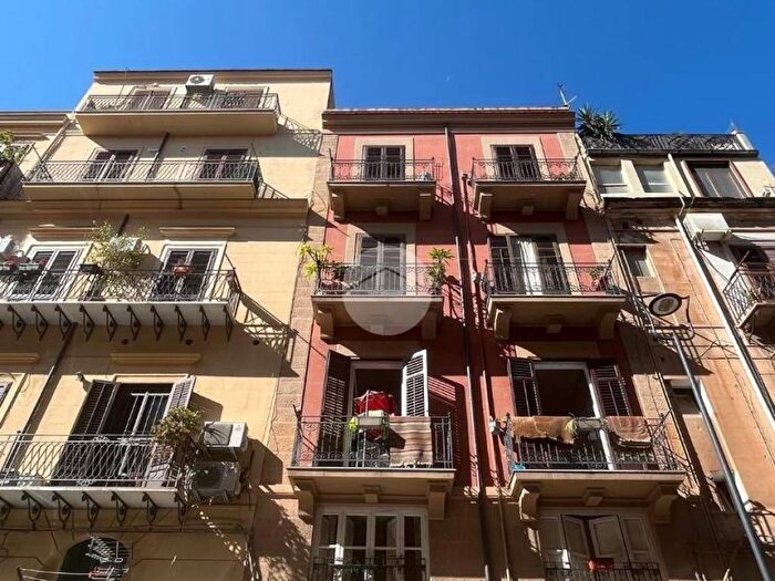 Appartamento bilocale in affitto in Via Rosario Riolo, Politeama Ruggiero Settimo, Palermo