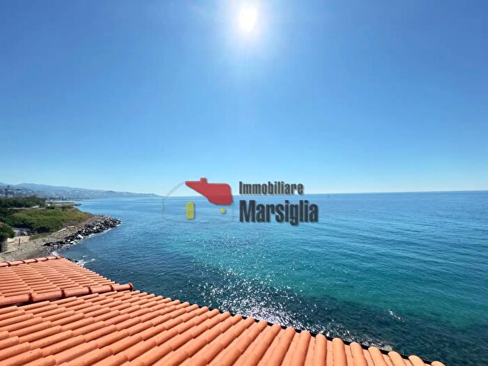 Appartamento con 5 locali in vendita in Capo Pino, Sanremo