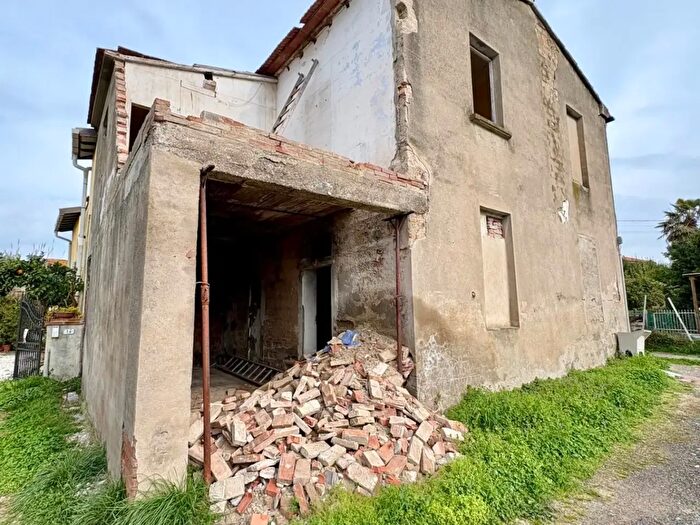 Casa con 6 locali in vendita in Capannoli