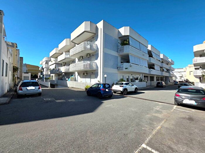 Appartamento trilocale in affitto in Via Nazionale, Centro, Villafranca Tirrena