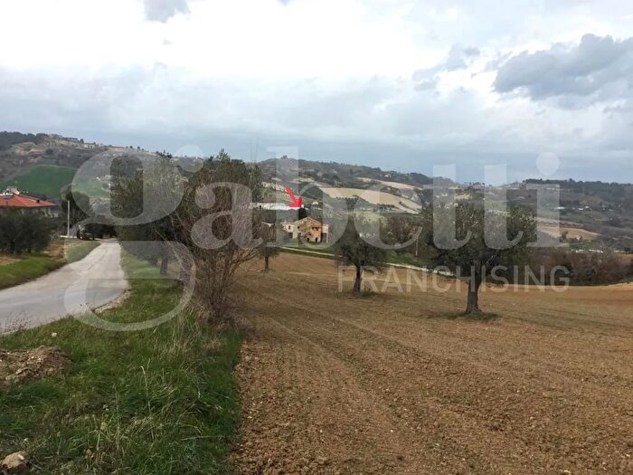 Casa con 6 locali in vendita in Via Colle in su, Acquaviva Picena