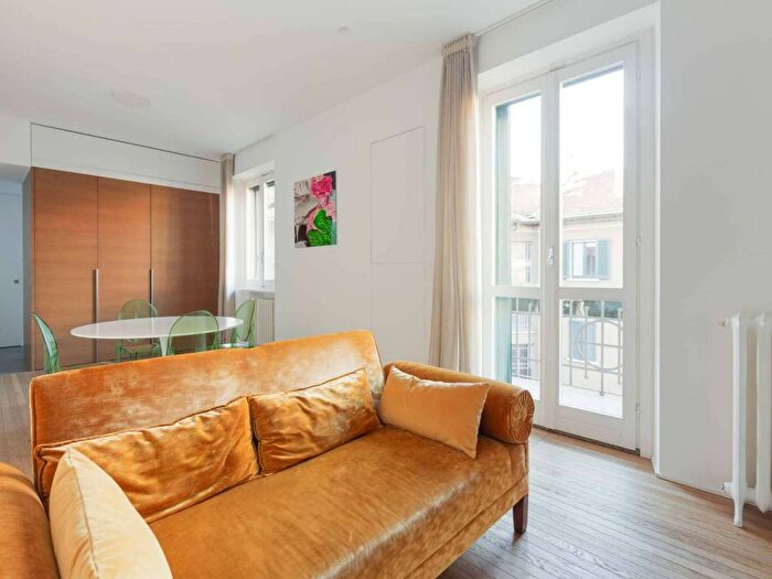 Appartamento trilocale in affitto in Via Ciro Menotti, Indipendenza, Milano