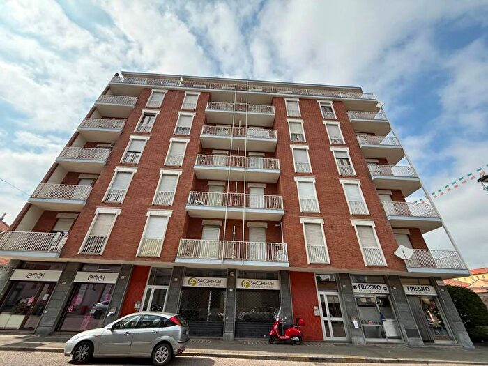 Appartamento trilocale in affitto in Corso Acqui, Cristo, Alessandria