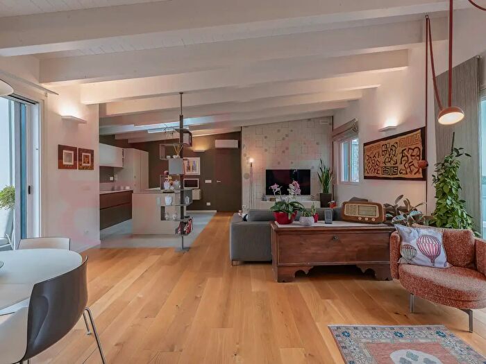 Appartamento quadrilocale in vendita in Via Torino, San Mauro Torinese