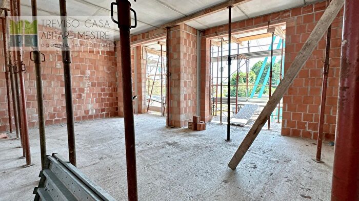 Appartamento trilocale in vendita in Strada del Boiago, Treviso