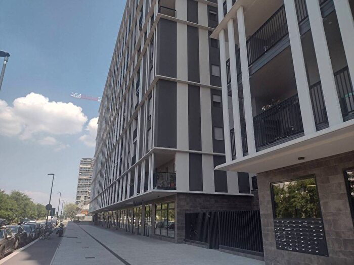 Appartamento quadrilocale in affitto in Via Gottlieb Wilhelm Daimler, Uptown Mind Cascina Merlata, Milano