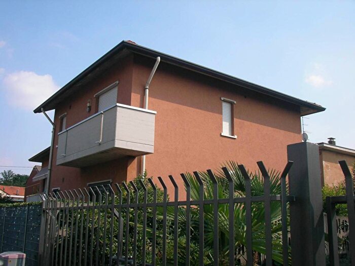 Appartamento trilocale in affitto in Via Geremia Bonomelli, Cesano Maderno