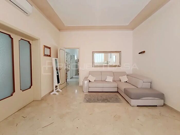Casa con 10 locali in vendita in Via Don Salvatore Montagna, Maglie