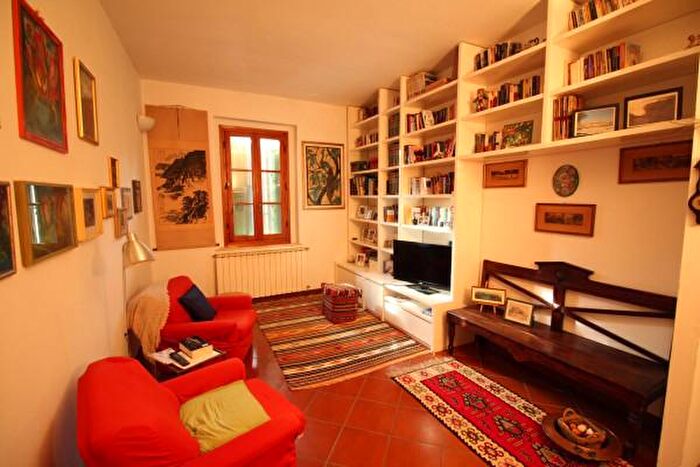 Casa con 6 locali in vendita in Via Trecento, Montespertoli