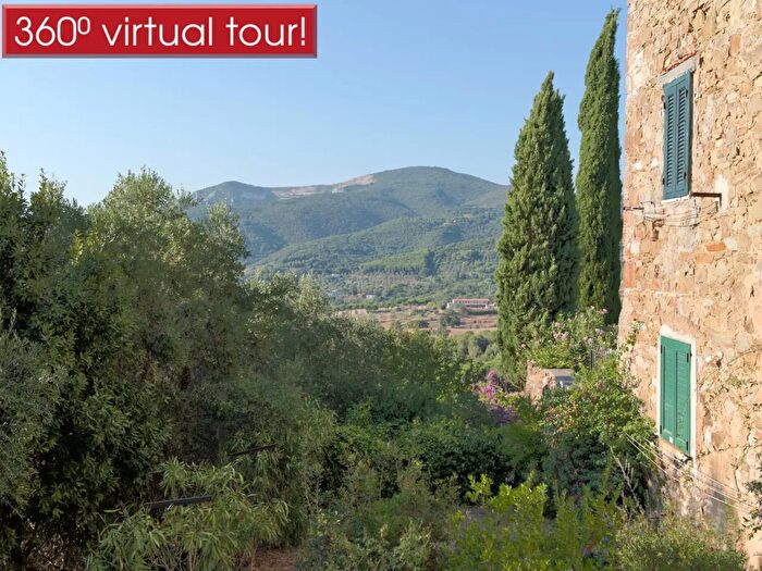 Appartamento quadrilocale in vendita in Via Francesco Dini, Campiglia Marittima