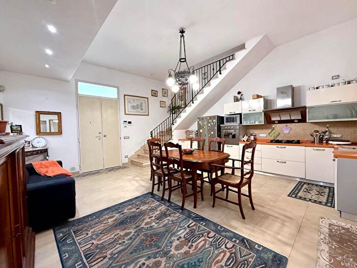 Appartamento con 5 locali in vendita in Via G Matteotti, San Vincenzo