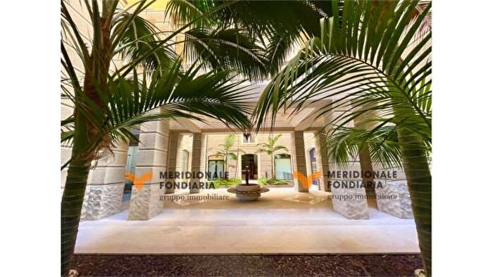 Appartamento con 6 locali in vendita in Via Reggimento Fanteria, Lecce