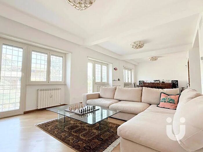 Appartamento quadrilocale in vendita in Viale dei Primati Sportivi, Roma