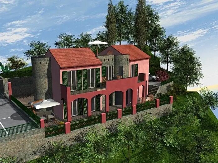 Casa con 5 locali in vendita in Via Nicola Sottanis, Casarza Ligure