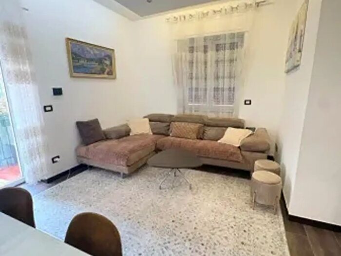 Appartamento trilocale in vendita in Via Alessandro La Marmora, Brescia