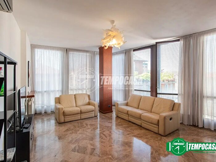 Appartamento quadrilocale in vendita in Via XXII Marzo, Busto Arsizio