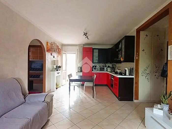 Appartamento trilocale in vendita in Via Bologna, Ardea