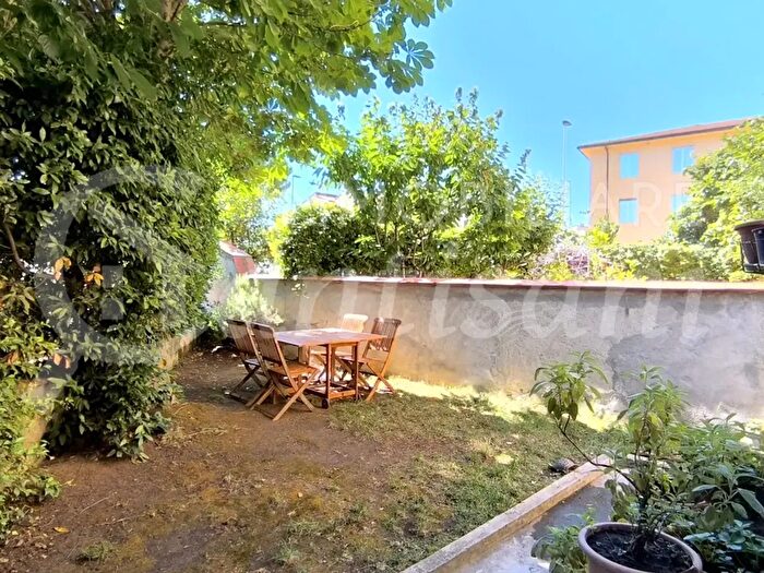Appartamento con 5 locali in vendita in Via Filippo Corridoni, Firenze