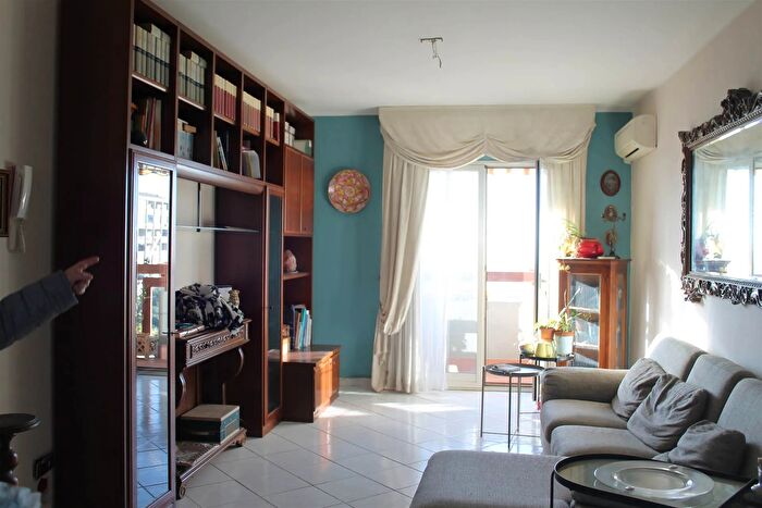 Appartamento con 5 locali in vendita in Viale Grimaldi, Catania