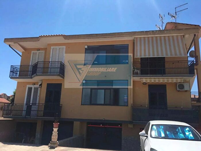 Appartamento con 5 locali in vendita in Melilli