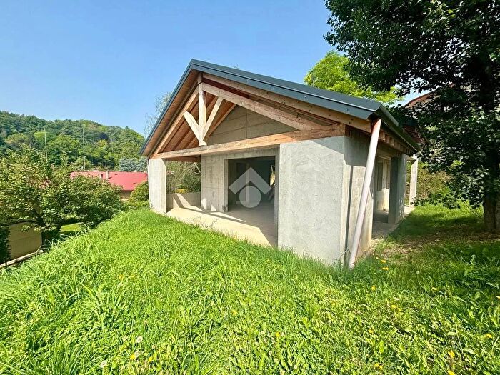 Appartamento con 5 locali in vendita in Via Benedetto, Conegliano