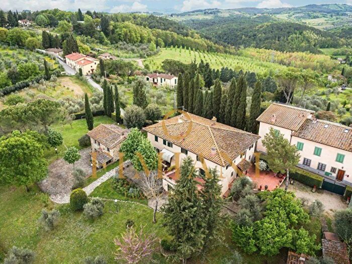 Casa con 14 locali in vendita in Via Poggio Ugolino, Impruneta
