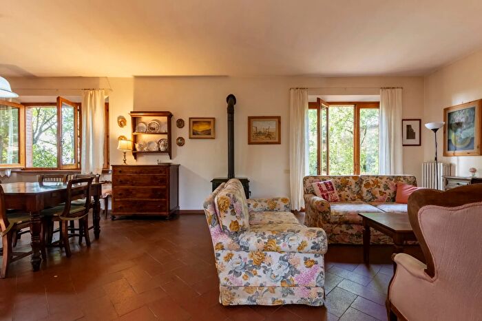 Casa con 7 locali in vendita in Via Mari a, Castelnuovo Berardenga