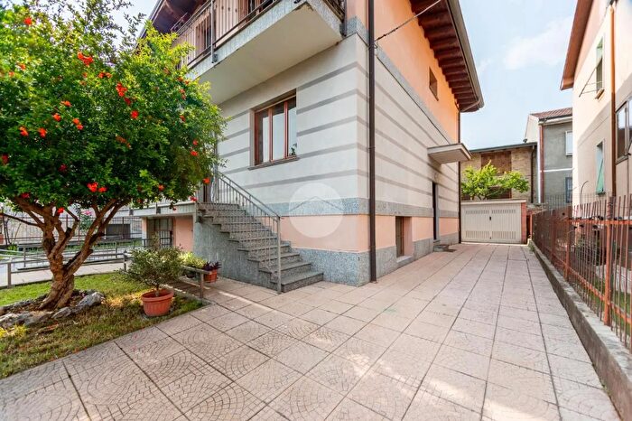 Case in Vendita e in Affitto - 3