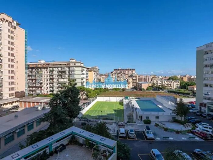 Appartamento con 6 locali in vendita in Viale della Regione Siciliana, Palermo