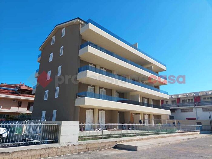 Appartamento trilocale in vendita in Via Raffaello Sanzio, Tortoreto