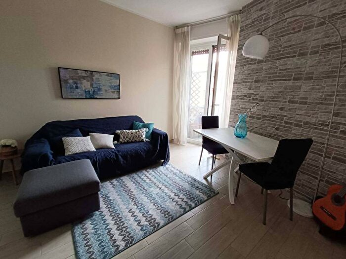 Appartamento trilocale in affitto in Via Privata Ferdinando Lassalle, Chiesa Rossa, Milano
